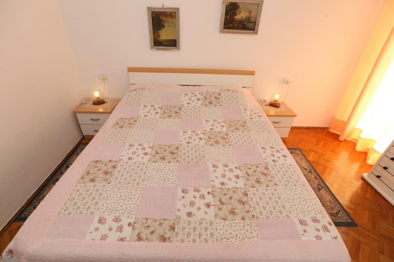 Studio Apartments Cavrak With Terrace Baška Buitenkant foto