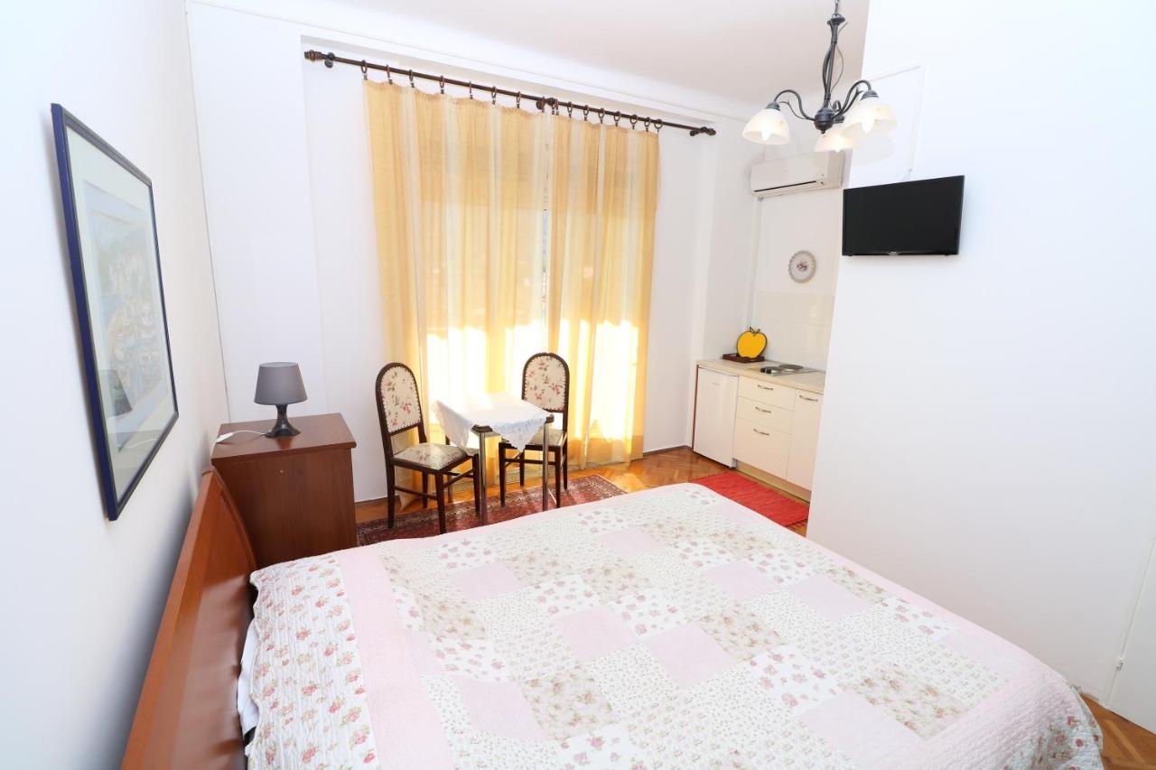 Studio Apartments Cavrak With Terrace Baška Buitenkant foto