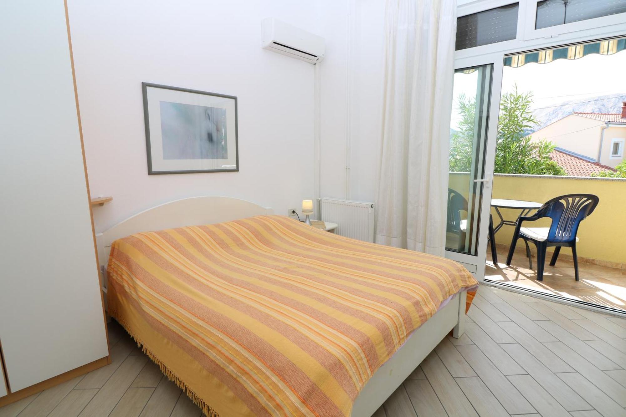 Studio Apartments Cavrak With Terrace Baška Kamer foto