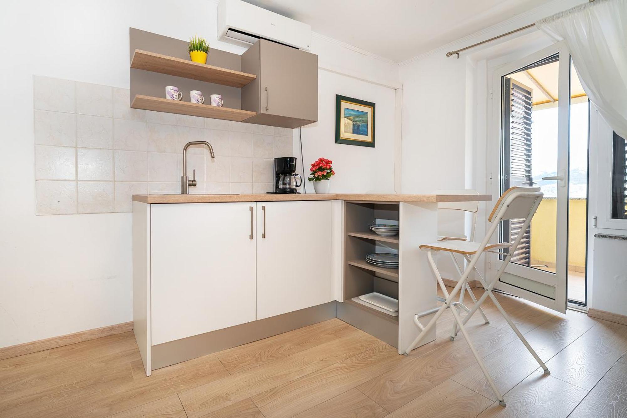 Studio Apartments Cavrak With Terrace Baška Buitenkant foto